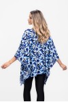Bluza cu maneca clopot din satin imprimeu abstract albastru 