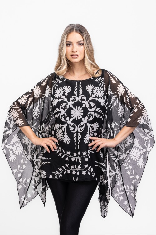 Bluza cu maneca clopot din voal imprimeu abstract negru si alb 