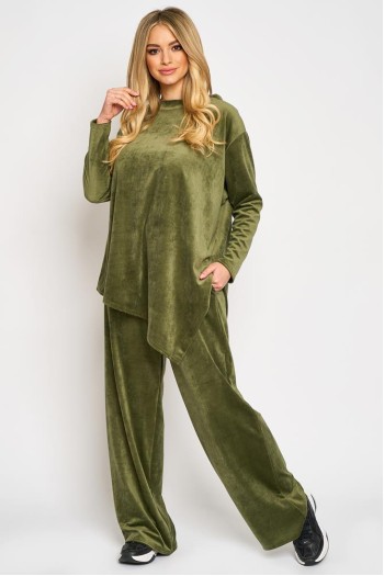 Trening de catifea kaki cu bluza asimetrica si pantalon larg