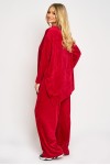 Trening de catifea rosie cu bluza asimetrica si pantalon larg
