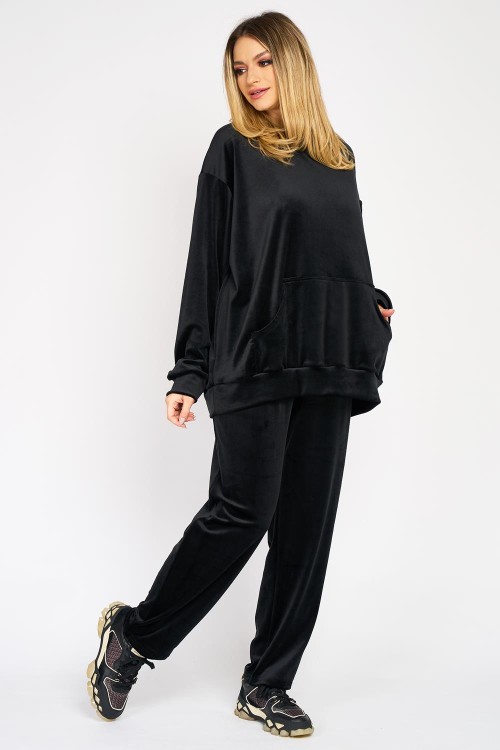 Trening din catifea negră, bluza cu buzunar în față si pantalon conic