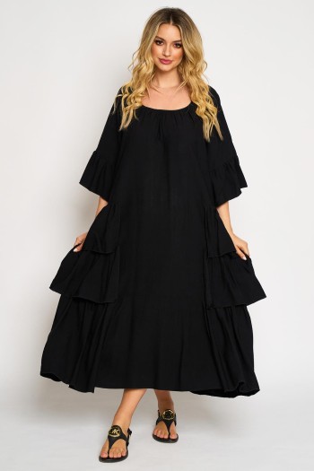 Rochie din vascoza neagra cu trei volane suprapuse