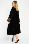 Rochie din catifea neagră cu broderie roșie